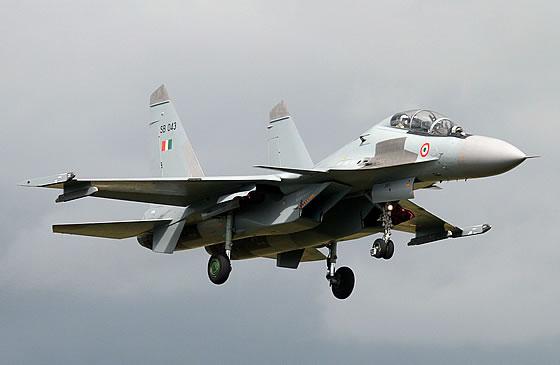 Су-30МКИ - многоцелевой истребитель ВВС Индии. Фото с сайта http://warsonline.info/